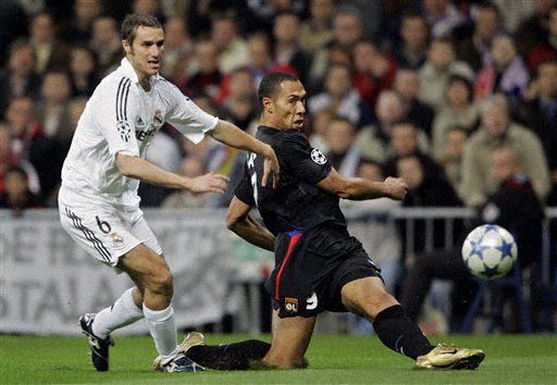 迪力穆拉提：我们捍卫了主场，感谢球迷们的支持