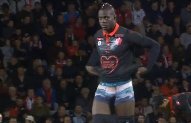 慢镜头：水晶宫将为比塞克报价3000万欧，但球员对其不感兴趣