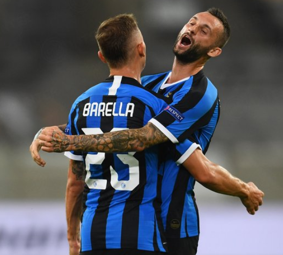 卡拉格”内涵“萨拉赫训练照：从未像今晚这样渴望利物浦赢球