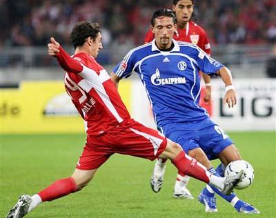 TA：皇马球星团队深度介入更衣室，阿隆索管理面临额外挑战