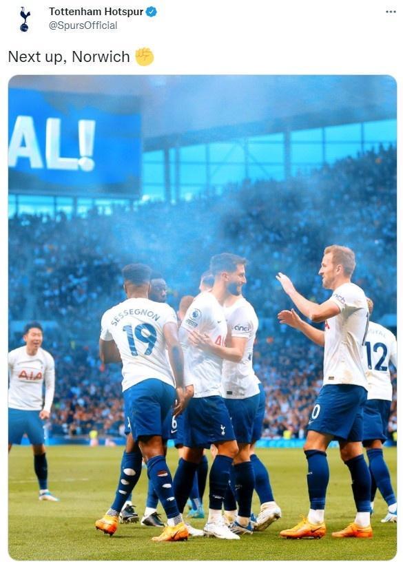 关键球打成后教练激动怒吼