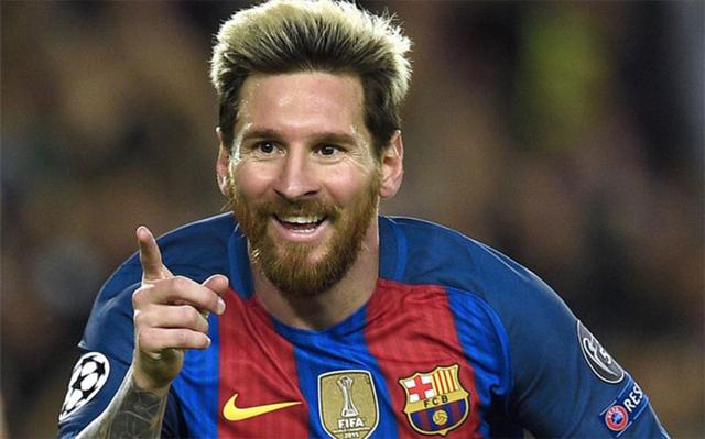 扎戈：托蒂睡觉打呼噜还说梦话；吐西蒙尼口水是因他故意挑衅